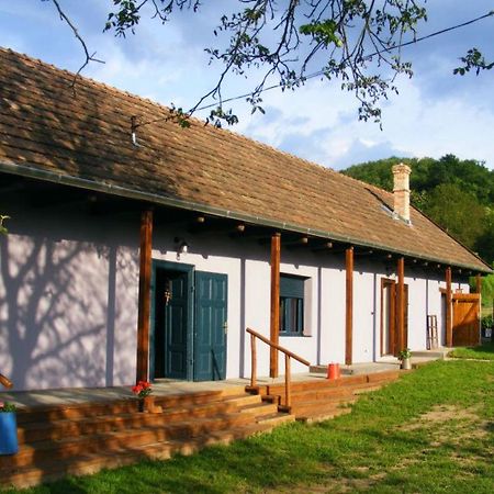 Bakancstanya Ketbodony Exterior foto